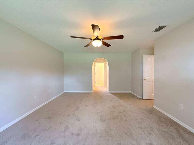Building Photo - 13046 Waterbourne Dr