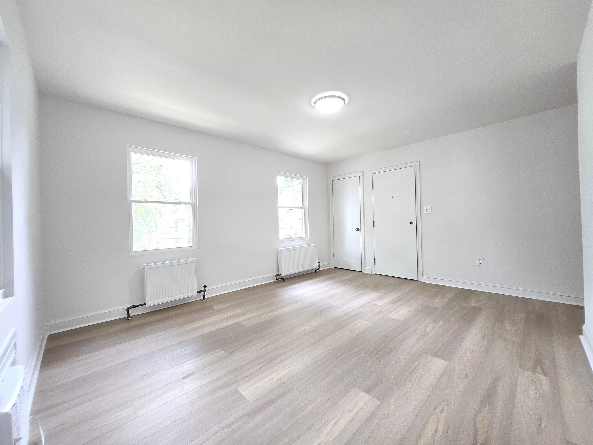 Building Photo - 4530 Avondale St