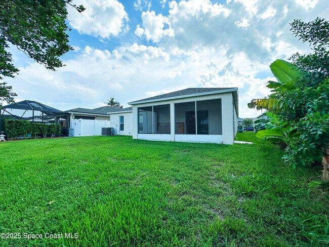 Building Photo - 2406 Deercroft Dr
