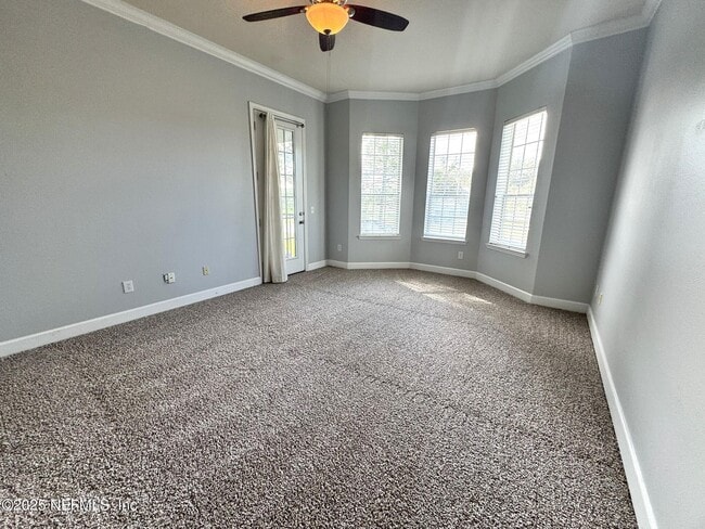 Building Photo - 2017 Pond Ridge Ct
