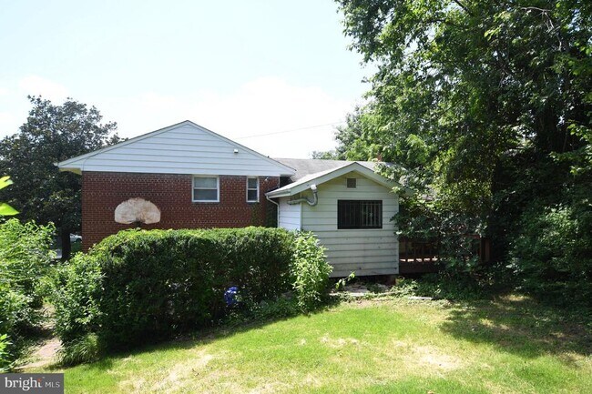Building Photo - 2016 Cascade Rd