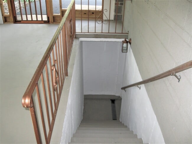 Building Photo - 9254 Sappington Rd