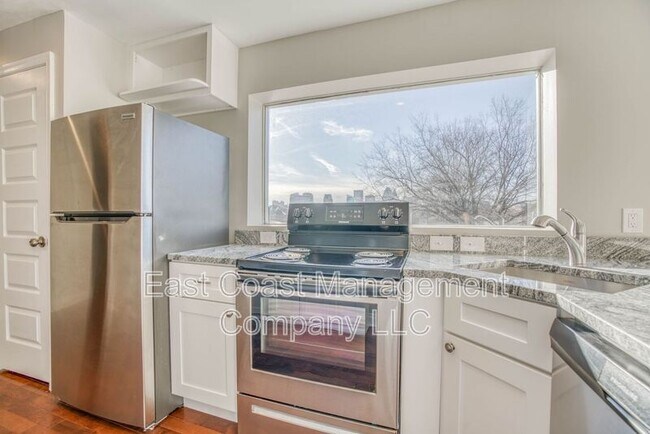 Building Photo - 1623 E Baltimore St