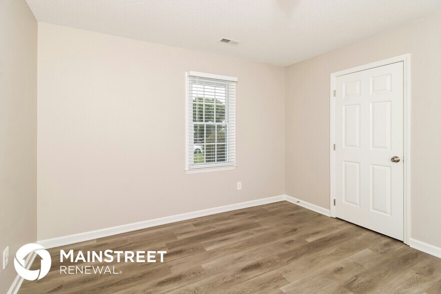 Building Photo - 1126 Sequoia Dr
