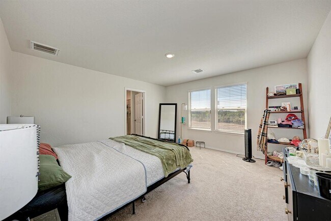 Building Photo - 229 Prairie Falcon Wy
