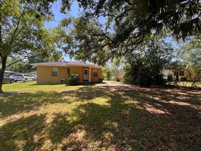 Building Photo - 5605 Mahalia Dr