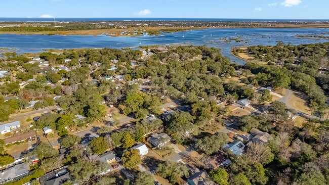 Building Photo - 229 Bonita Rd