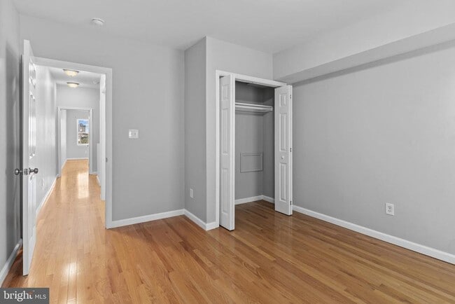 Building Photo - 513 S Chester St