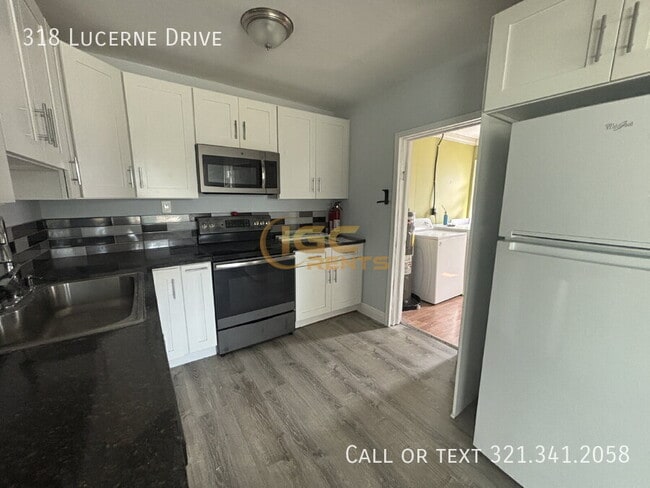 Building Photo - 318 Lucerne Dr