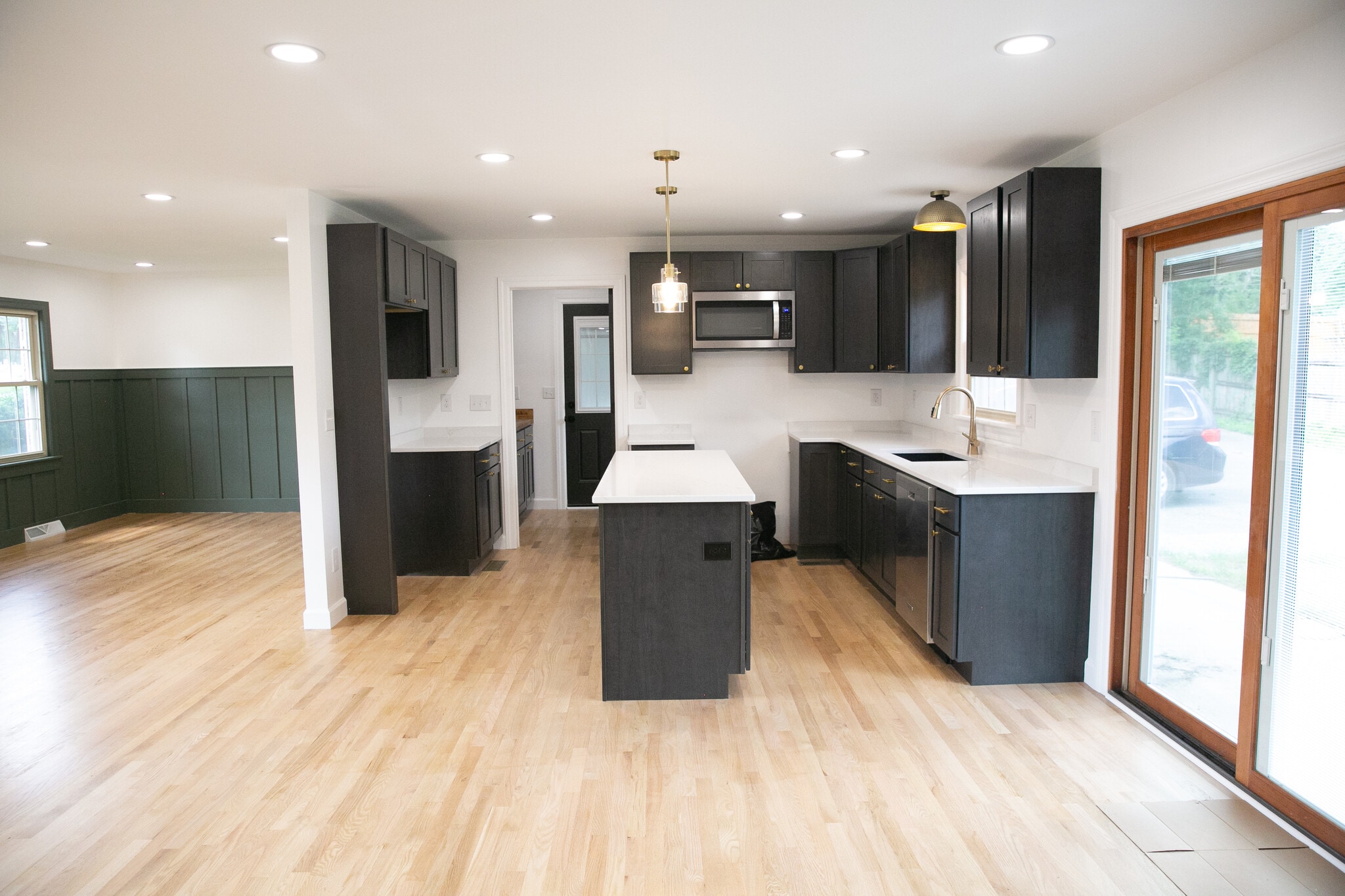 Building Photo - 200 Sewanee Cir