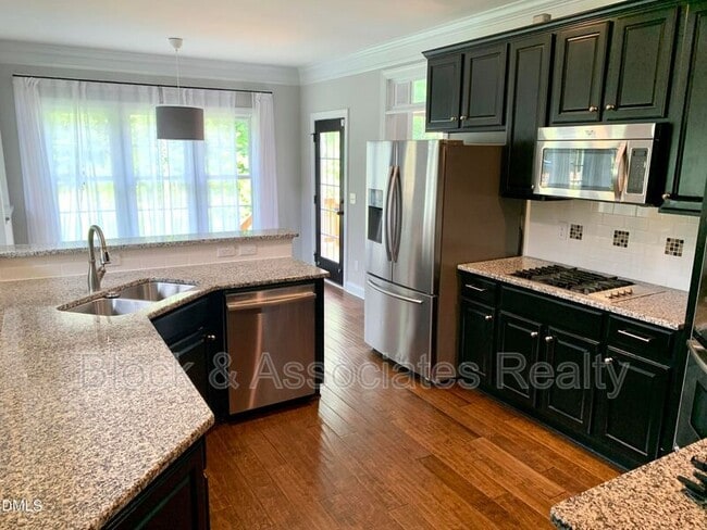 Building Photo - 5013 Kettle Creek Rd