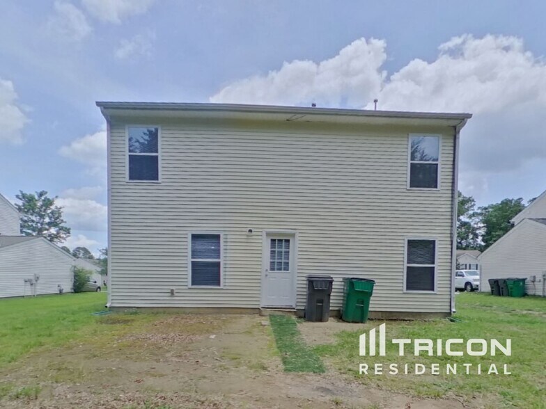 Building Photo - 1710 Ledson Ct