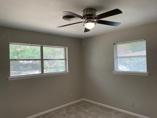 Building Photo - Available Now! Pet Restrictions. Charming ...