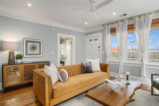 Building Photo - 292 Congress St