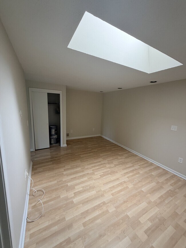 Building Photo - 27 Hillbridge Cir