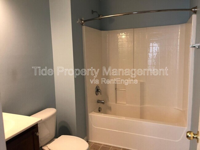Building Photo - 1451 Hamlin Park Cir