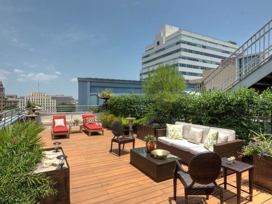 Rooftop terrace - 800 Brazos St