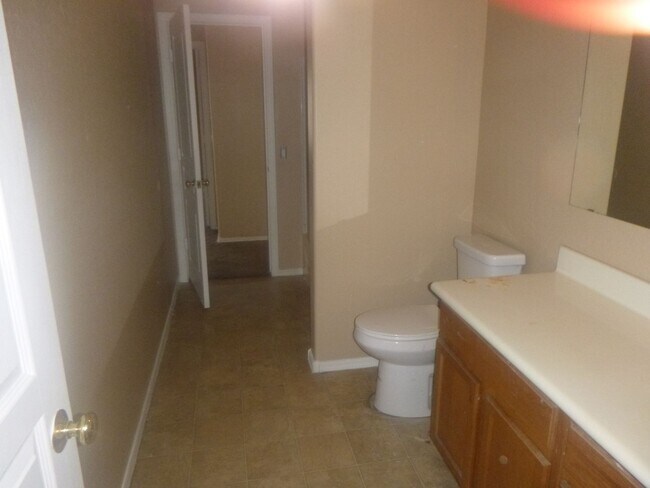 Building Photo - Great 4 bdrm in Johnson Ranch-San Tan Valley
