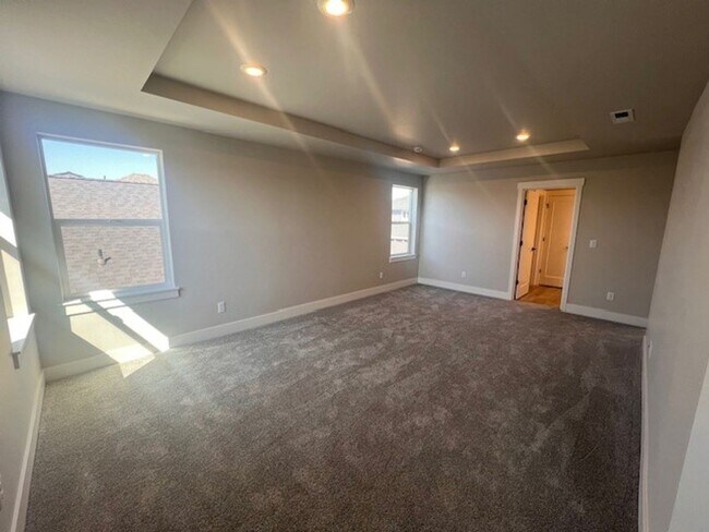 Building Photo - Newer Construction 3 Bedroom + Bonus Room with Community Amenities