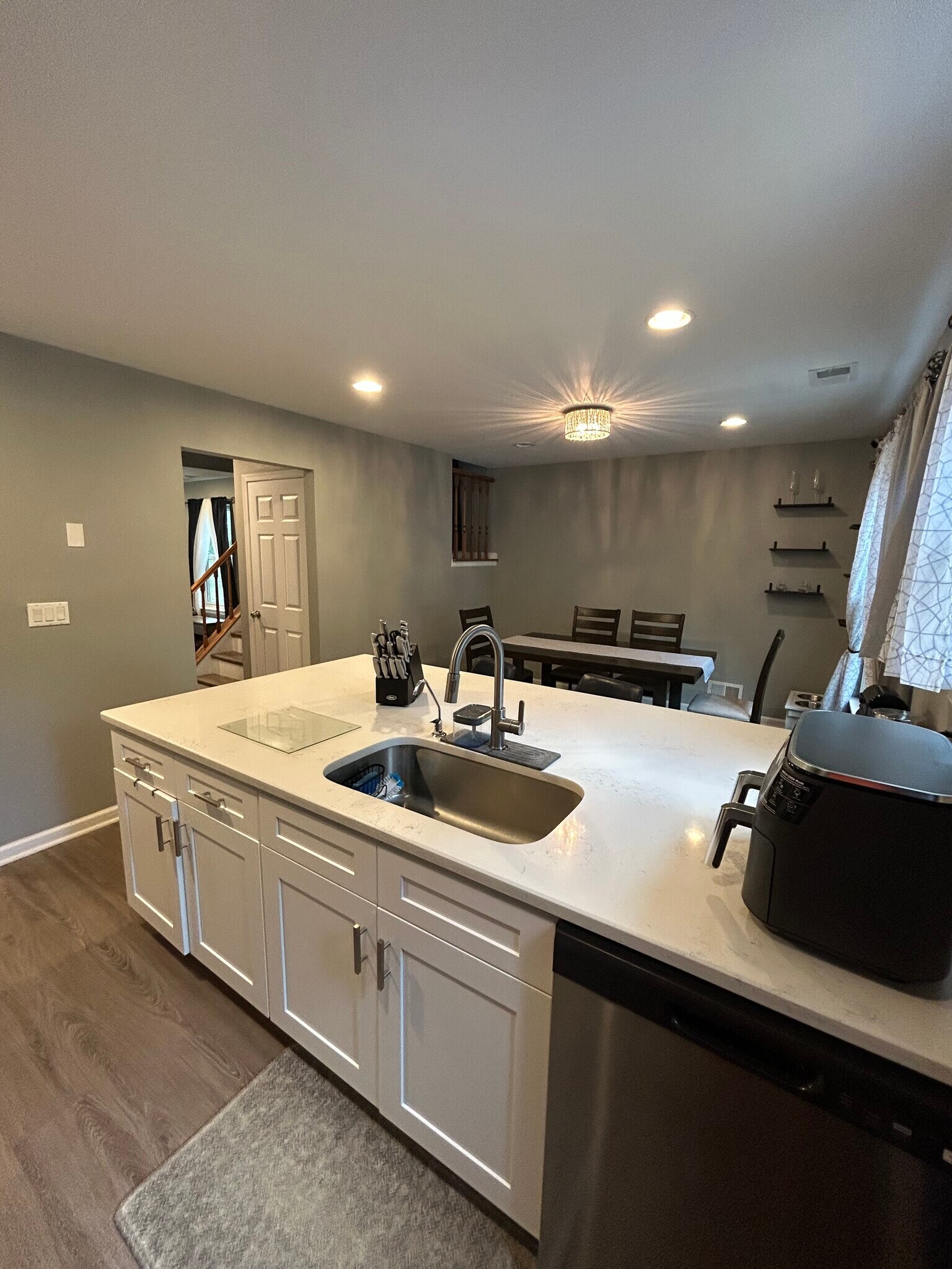 Building Photo - 448 Saint Giles Ct