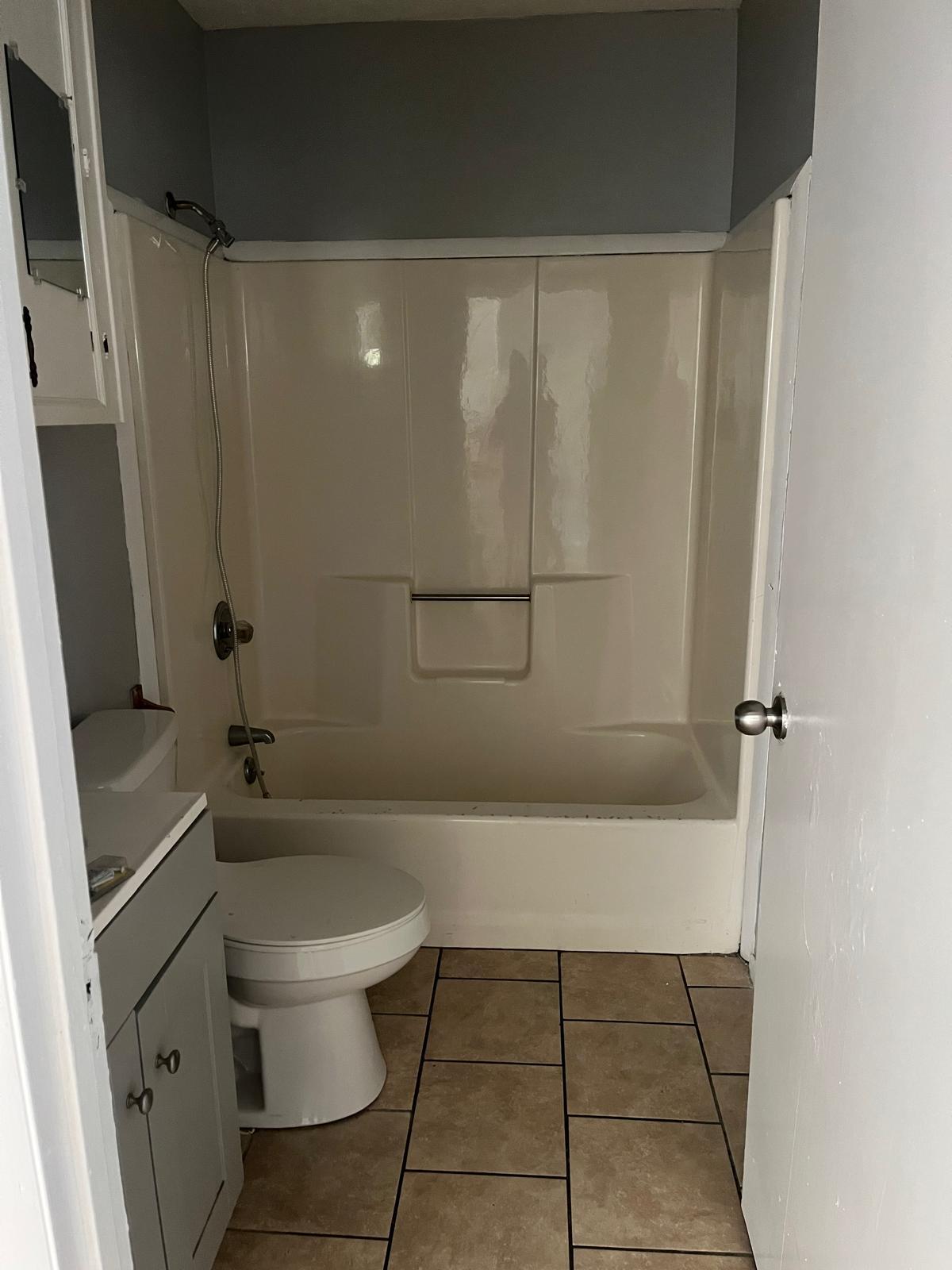 Building Photo - 212 Preston Ave