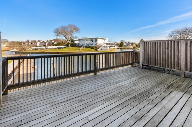 Building Photo - 3047 Mitchell Rd