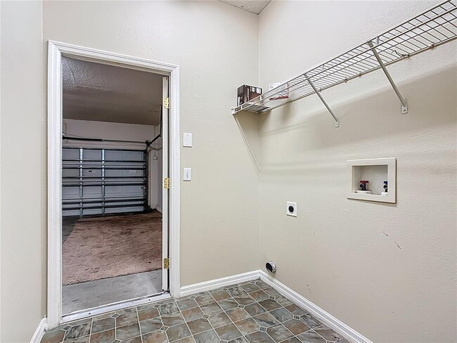 Building Photo - 610 Terranova Dr