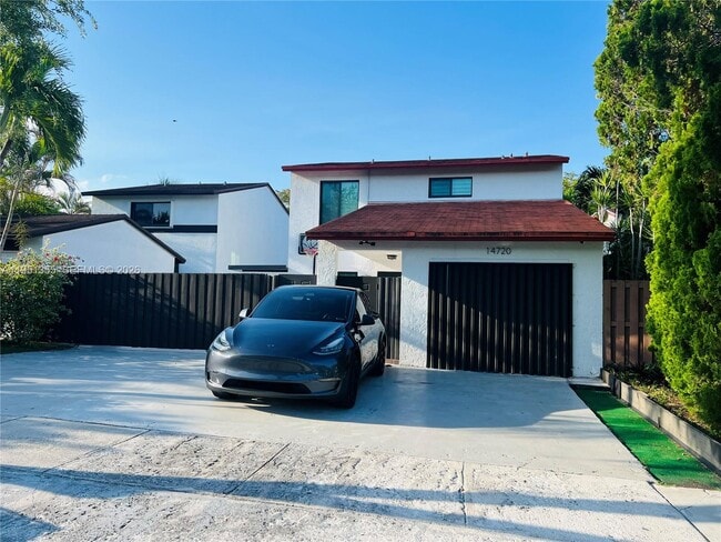 Building Photo - 14720 SW 107th Terrace