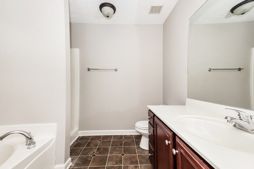 Building Photo - 3342 Hamberton Cir