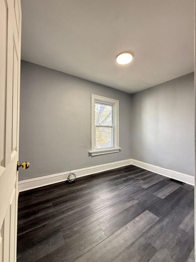 Building Photo - 1415-1417 Warren Street