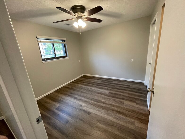 Building Photo - 441 Woodside Trail