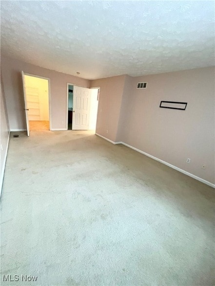 Building Photo - 654 Brookwood Ct