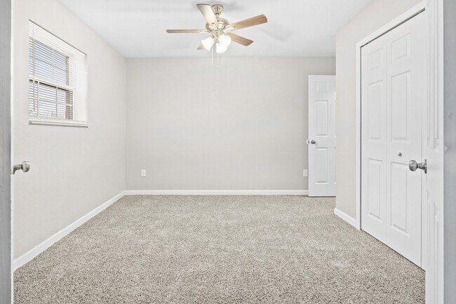 Building Photo - 2108 Stirrup Ln