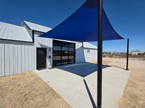 Building Photo - 2061 W Daniel Rd