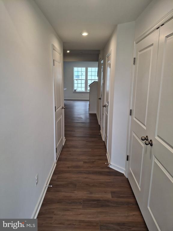 Building Photo - 612 Slick Terrace