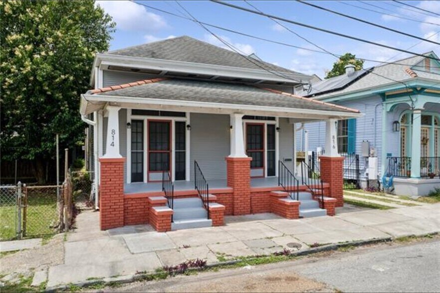 Building Photo - 814 Gallier St