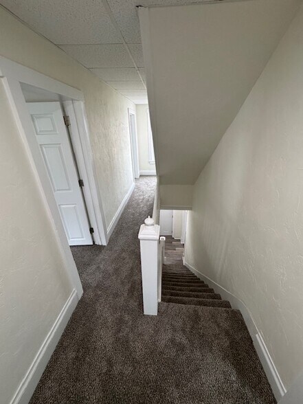 Building Photo - 2020 Atlantis Dr