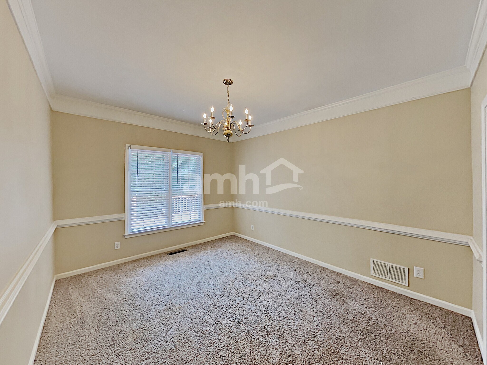 Building Photo - 1302 Dungan Dr NW