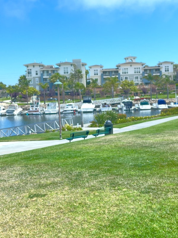 Building Photo - 1901 S Victoria Ave