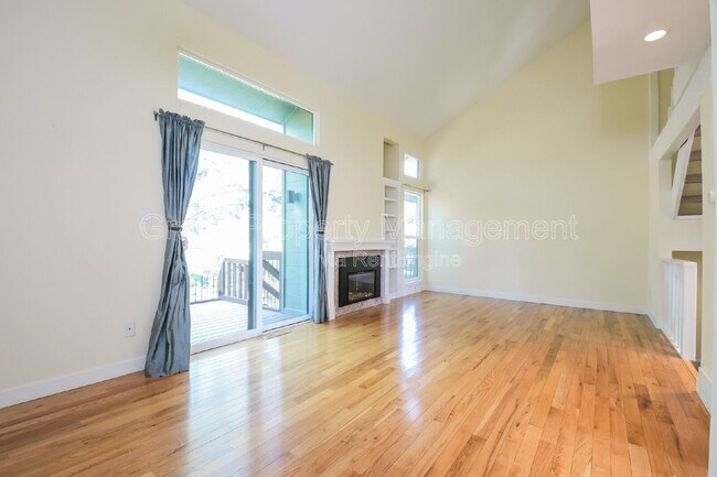 Building Photo - 4608 Greenbriar Ct