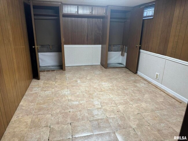 Building Photo - 3122 W Locust St