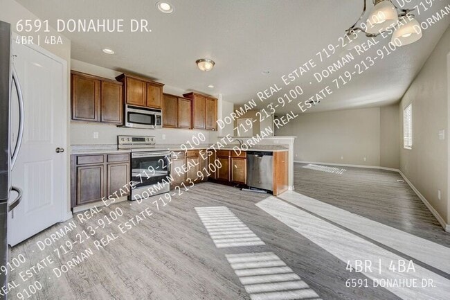 Building Photo - 6591 Donahue Drive