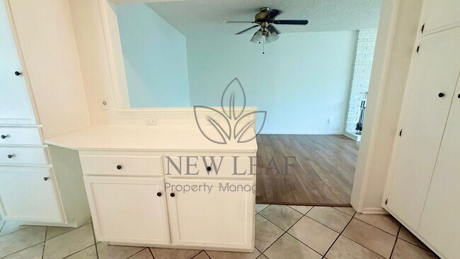 Building Photo - 22684 Minona Dr