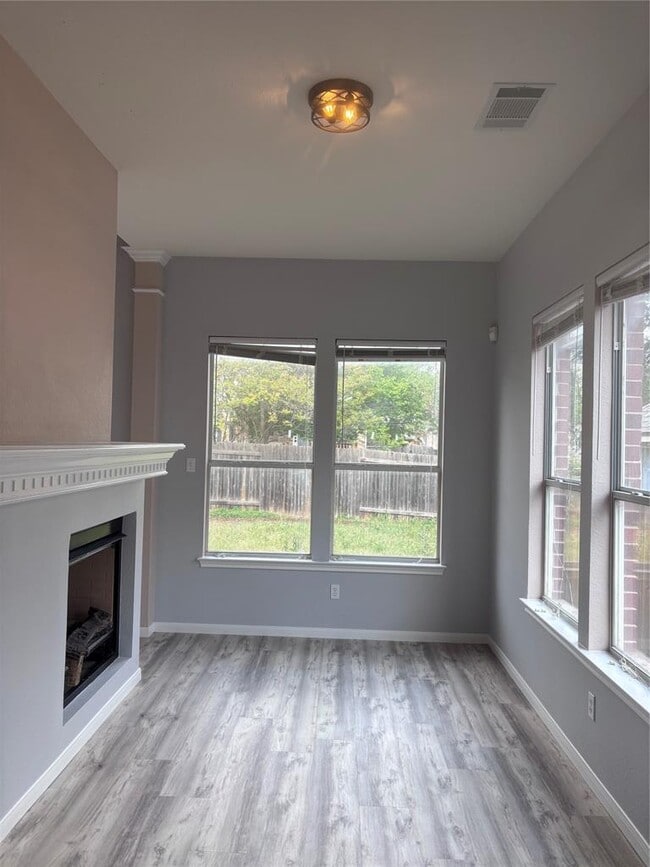 Building Photo - 1704 Lynnville Trail