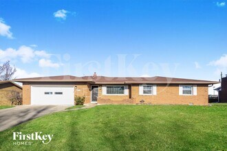 Building Photo - 242 Hargeo Dr