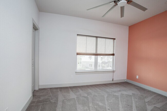 Building Photo - 2017 Local Rebel St