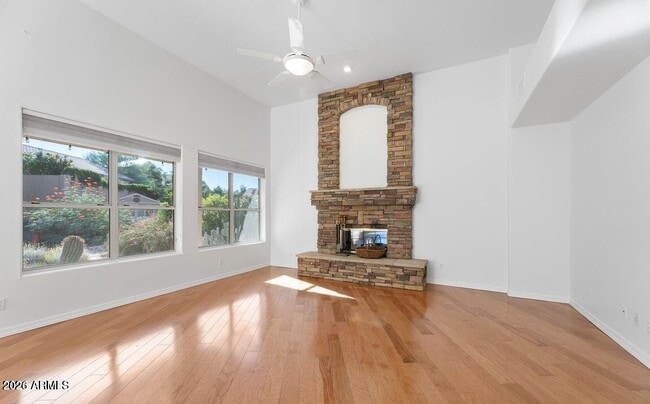 Building Photo - 1617 E Tierra Buena Ln