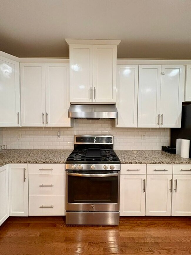 Building Photo - 12227 Majestic Maple Dr