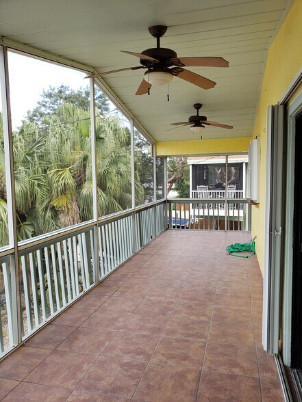 Building Photo - 44 Gumbo Limbo Ave