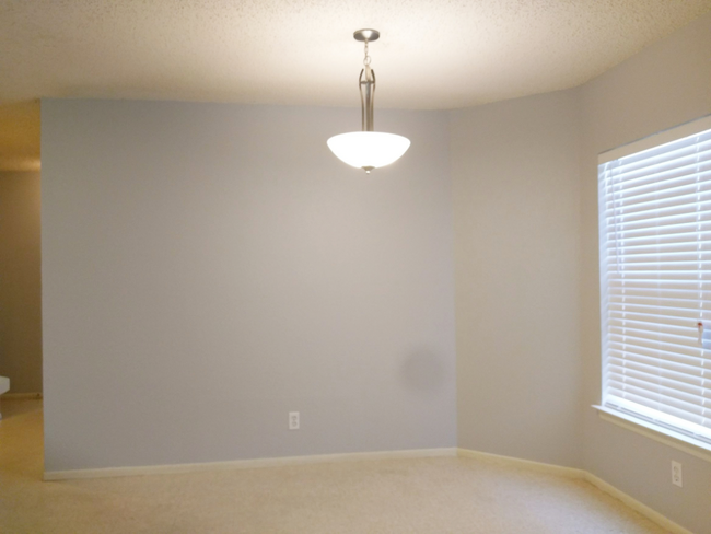 Dining Area - 2527 Corian Glen Dr